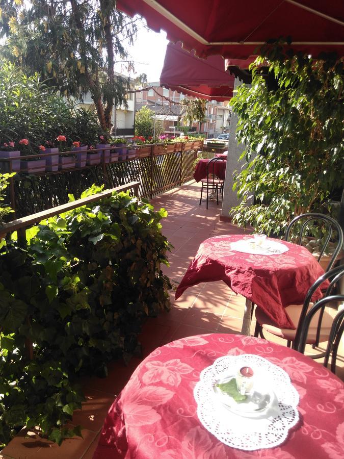 Hotel Elena Verona Bagian luar foto